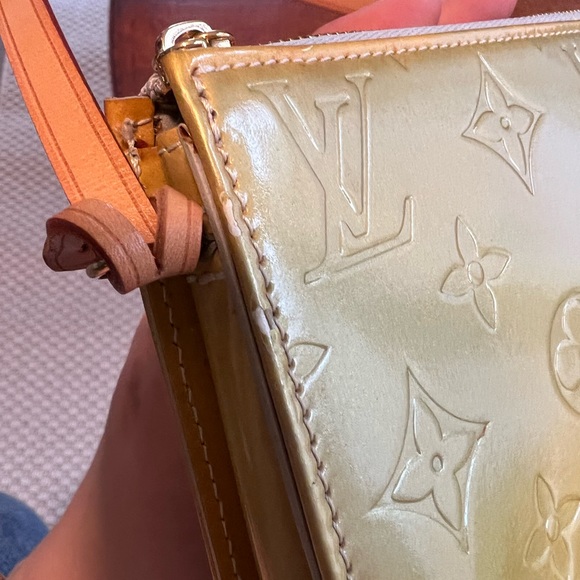 Louis Vuitton Lexington Pochette - Picture 10 of 14